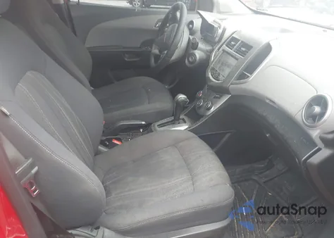 2015 Chevrolet Sonic Lt Auto z USA, uszkodzony, nr VIN 1G1JC5SH3F4216253